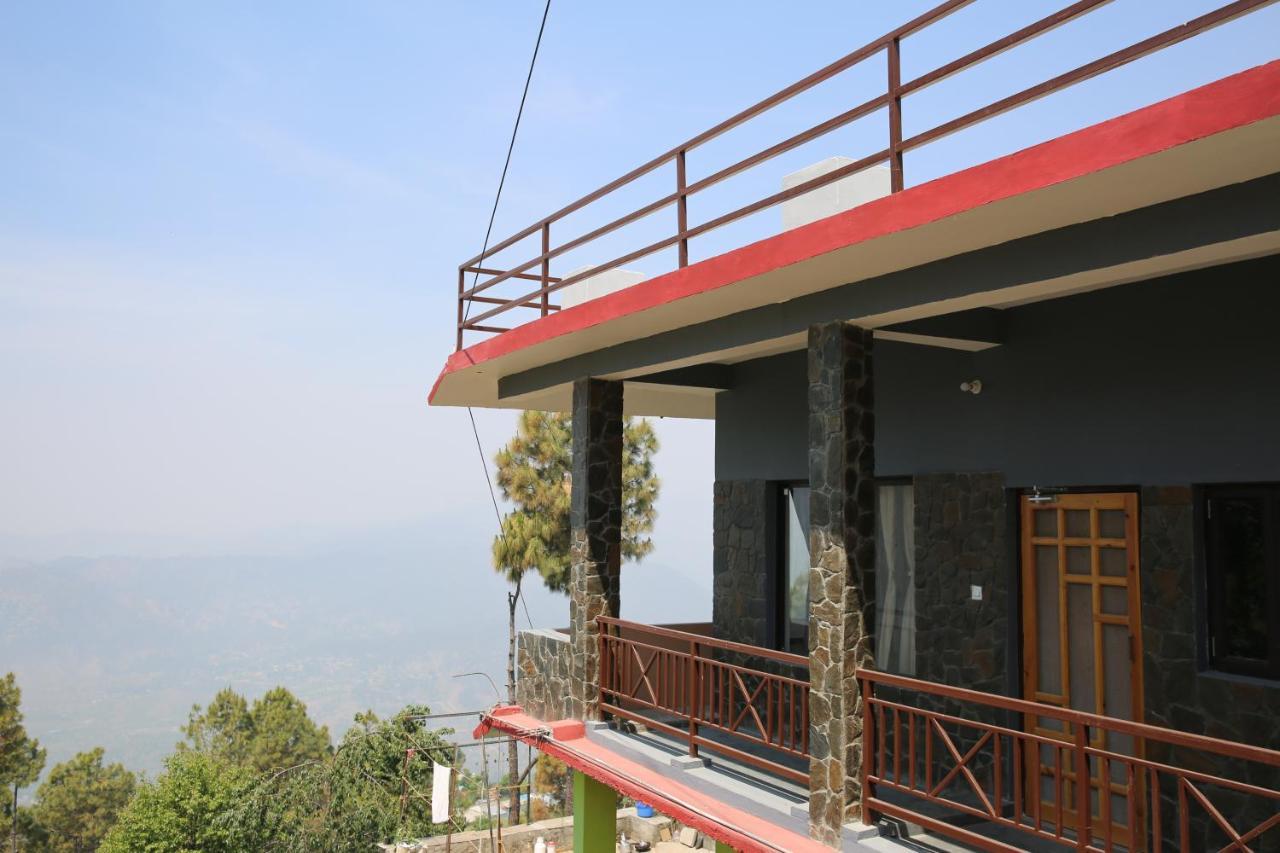 The Buransh Inn Almora Extérieur photo