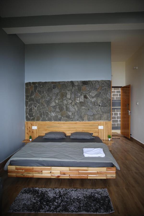 The Buransh Inn Almora Extérieur photo
