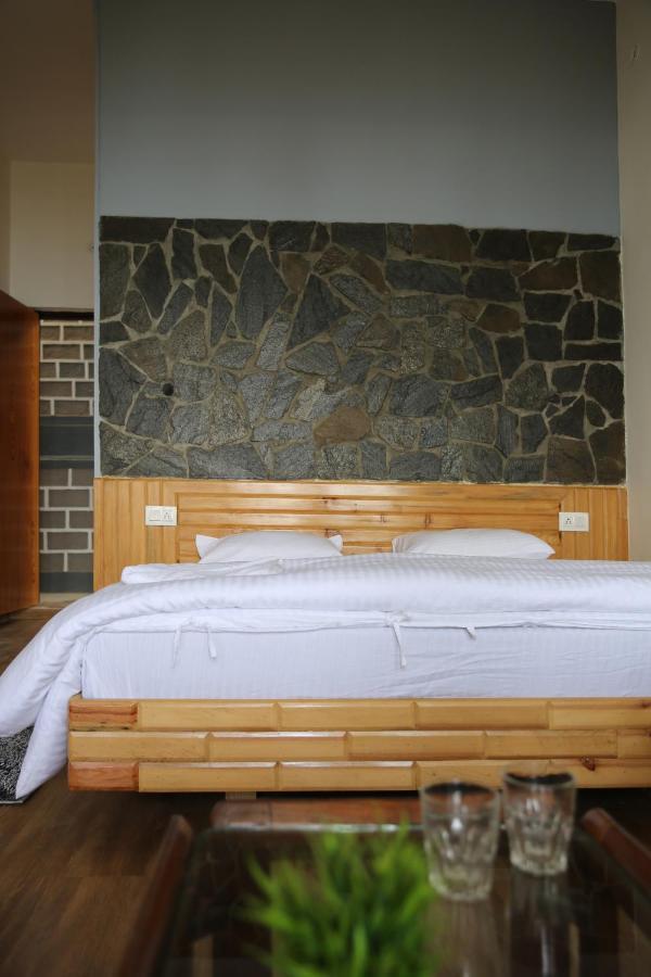 The Buransh Inn Almora Extérieur photo