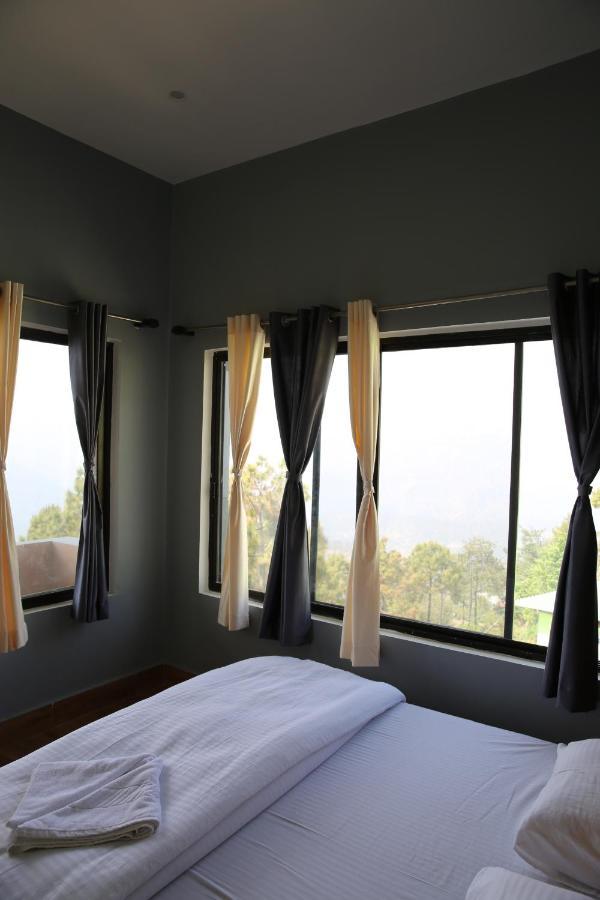 The Buransh Inn Almora Extérieur photo