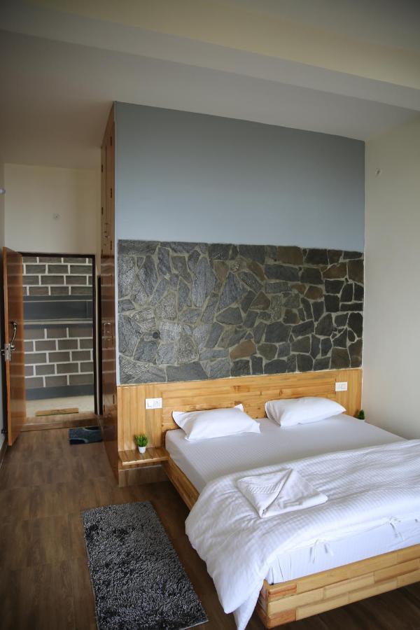 The Buransh Inn Almora Extérieur photo