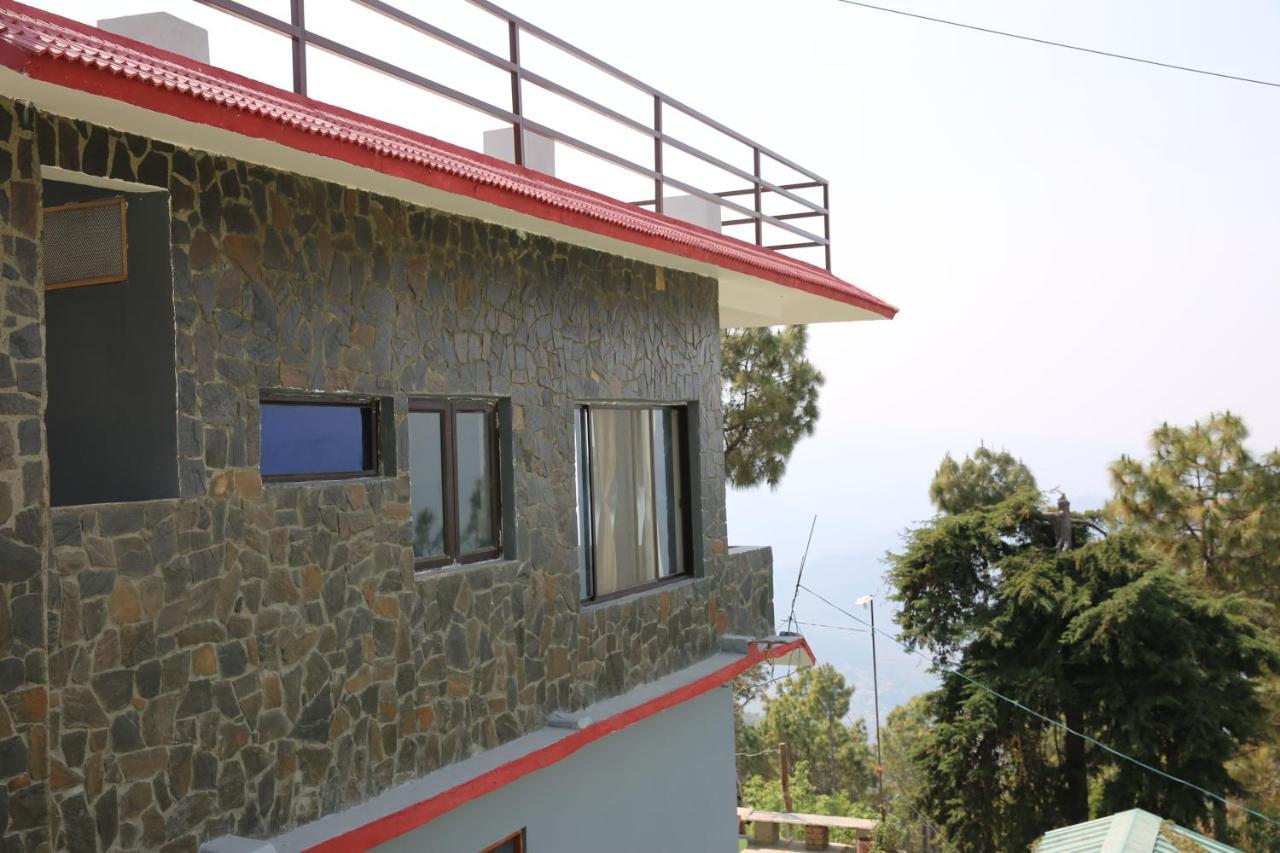 The Buransh Inn Almora Extérieur photo