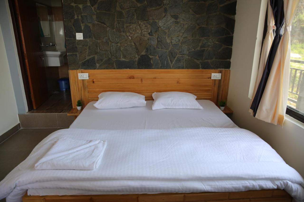 The Buransh Inn Almora Extérieur photo