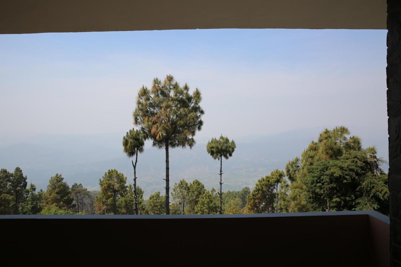 The Buransh Inn Almora Extérieur photo
