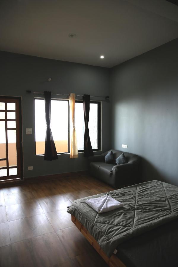 The Buransh Inn Almora Extérieur photo