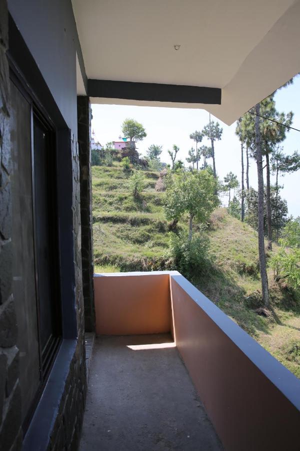 The Buransh Inn Almora Extérieur photo
