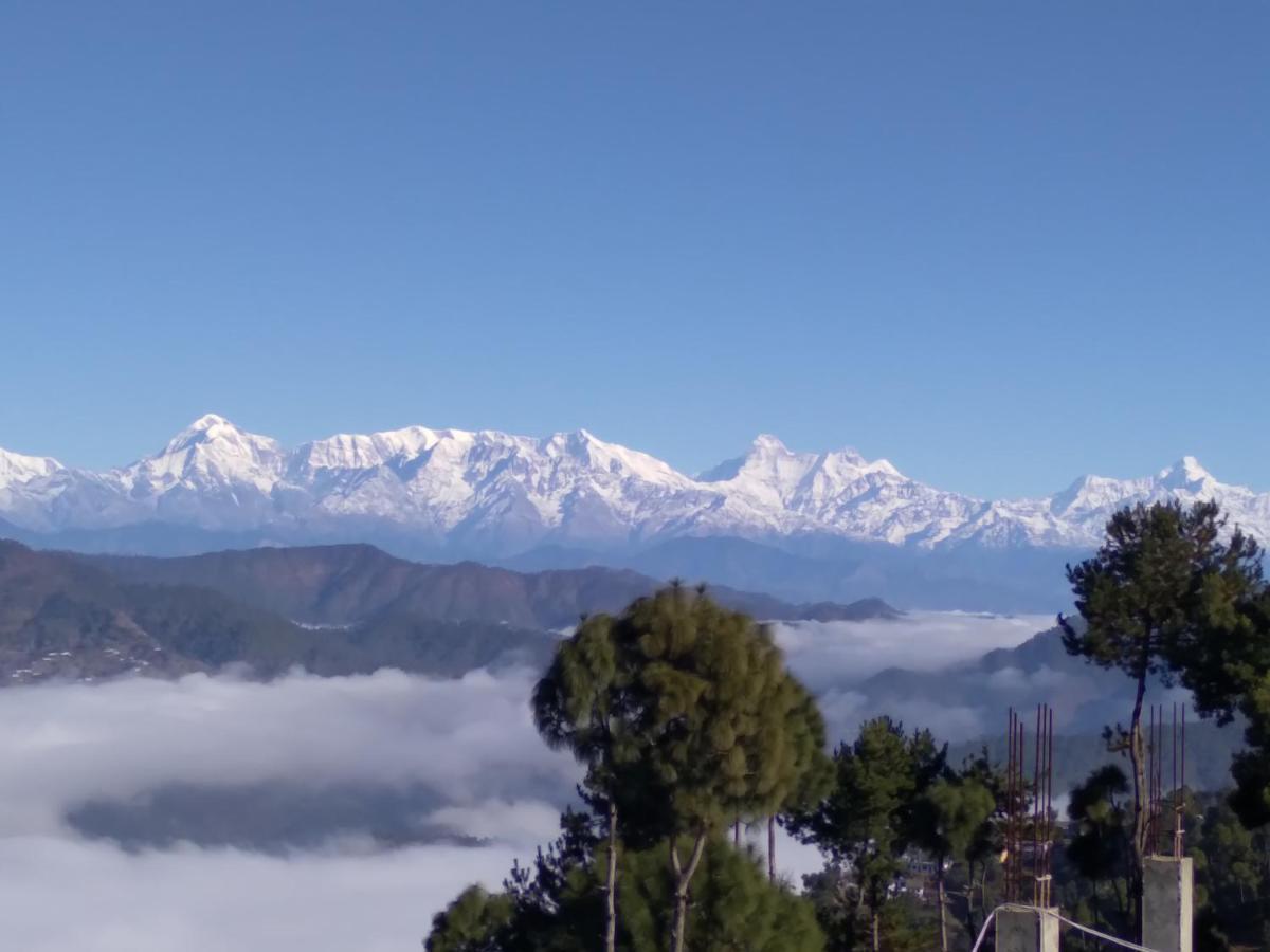 The Buransh Inn Almora Extérieur photo