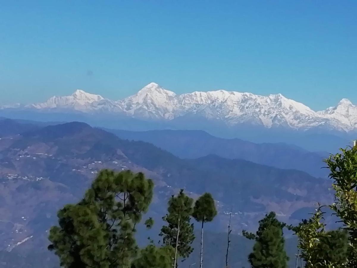 The Buransh Inn Almora Extérieur photo
